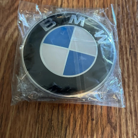 BMW Emblems Hood & Trunk 82mm + 74mm BMW Logo Replacement - Picture 4 of 5